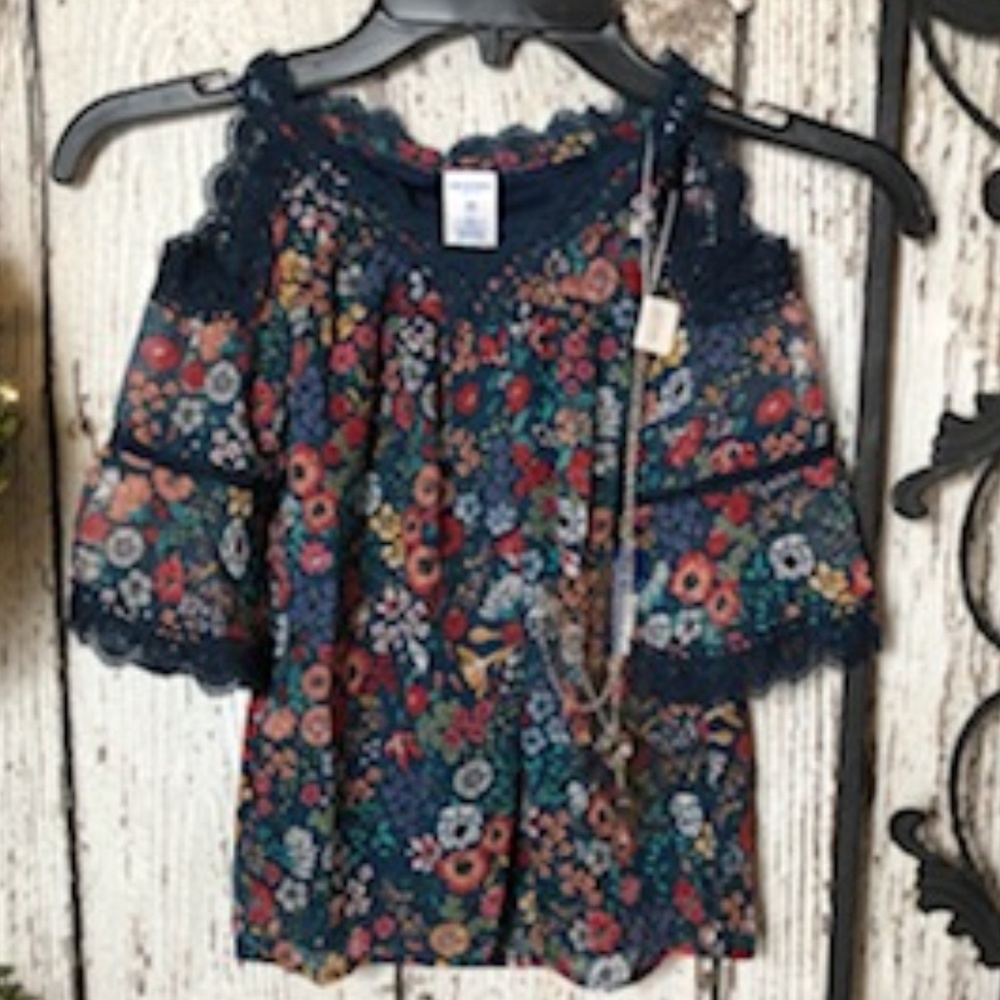 💥 NWT Cold Shoulder Peasant Top Size XXS 4/5